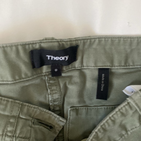 Theory green pants 0 - Picture 5 of 6